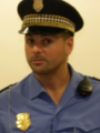 (3) Apuesto Agente de policía